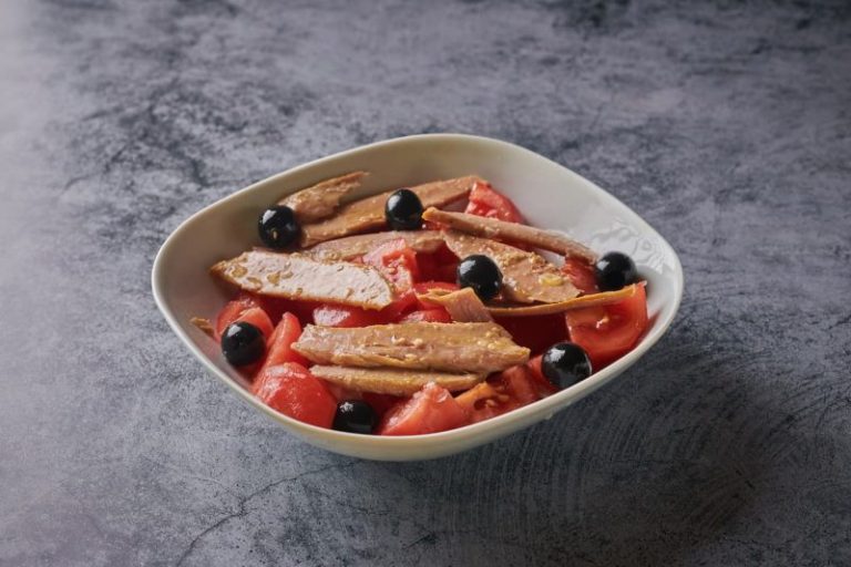 ensalada de ventresca restaurante soto del real